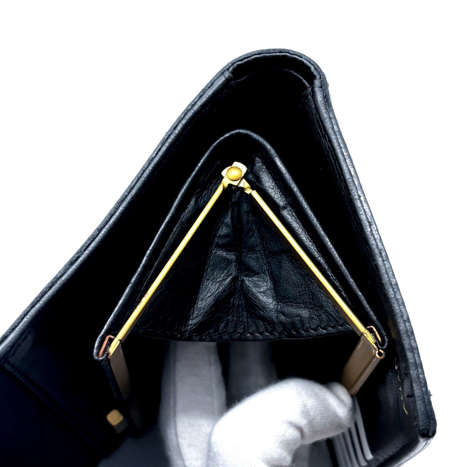 最終価格【美品✨】シャネル 財布 ココロック がま口 三つ折 極美品✨】シャネル 財布 ココロック 三つ折 がま口 附属有 - メルカリ