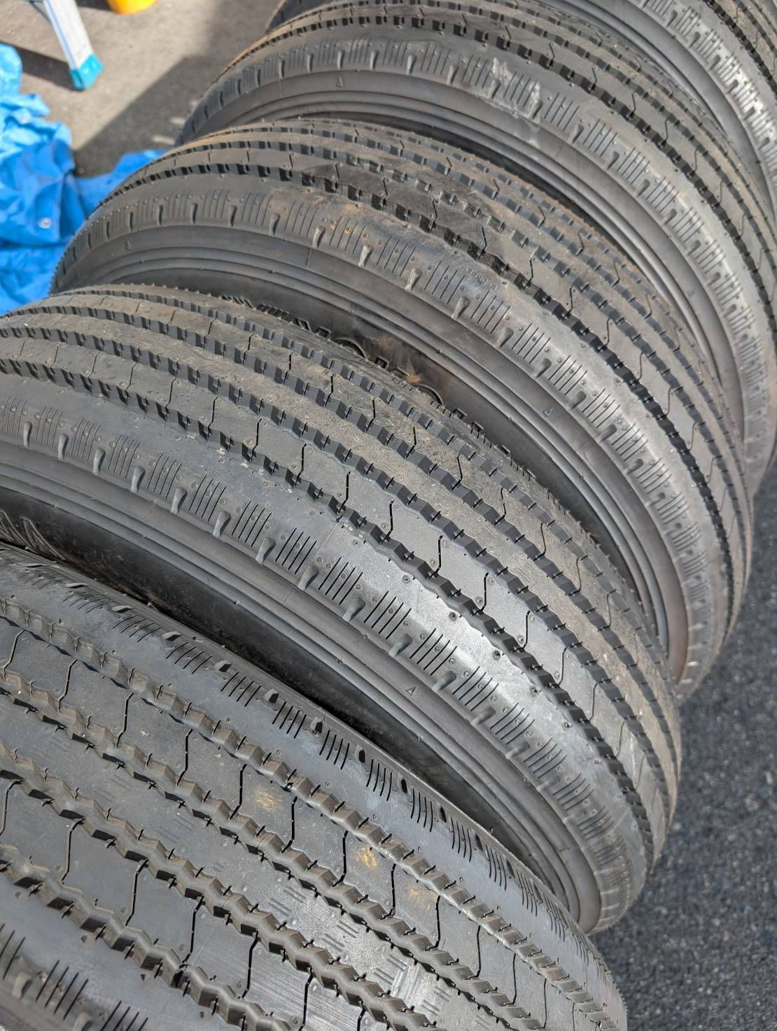 7014) YOKOHAMA SUPER STEEL RY108A 205/85R16 6本セット 新車外し