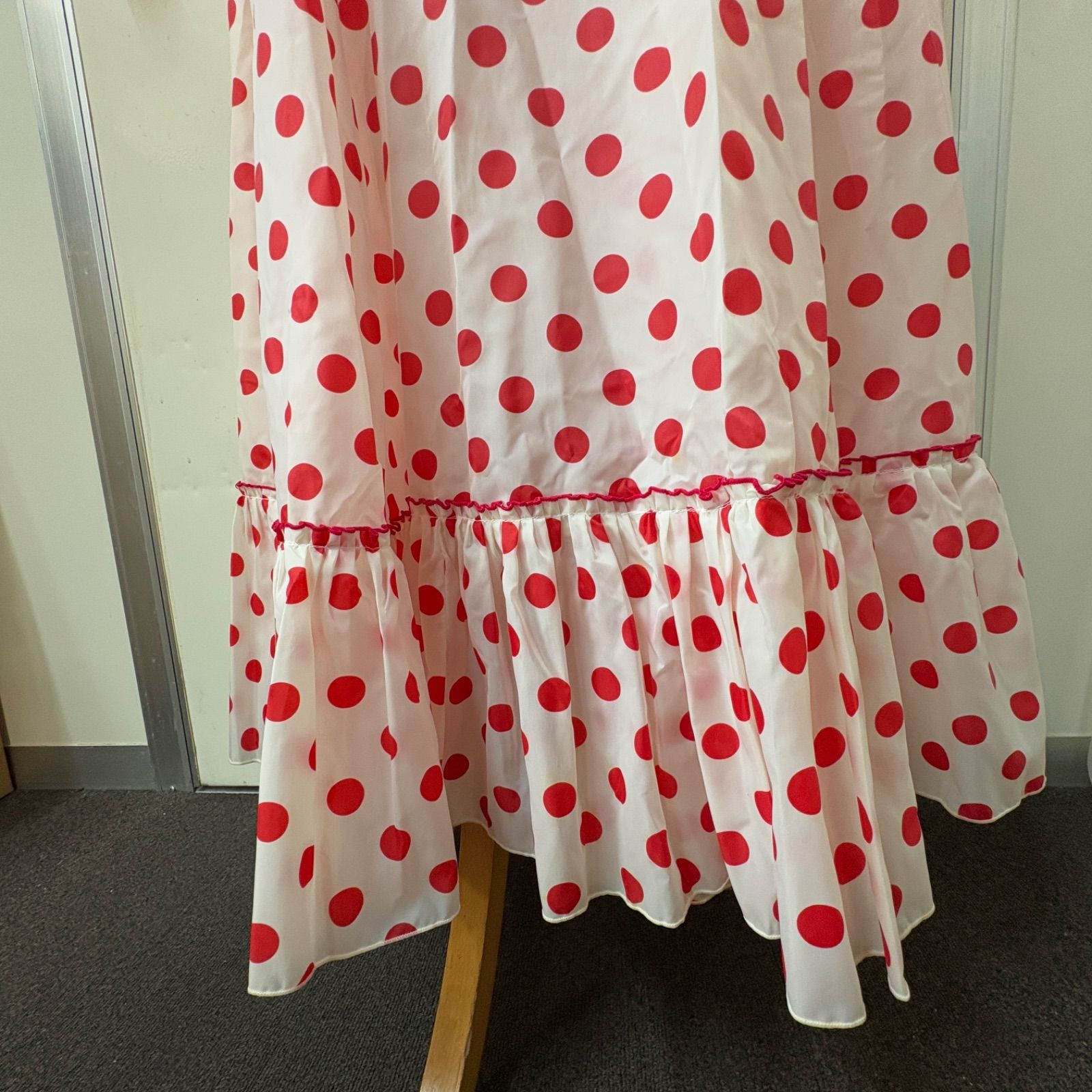 フラメンコ衣装 ファルダ ホワイト レッド ドット柄 - メルカリ