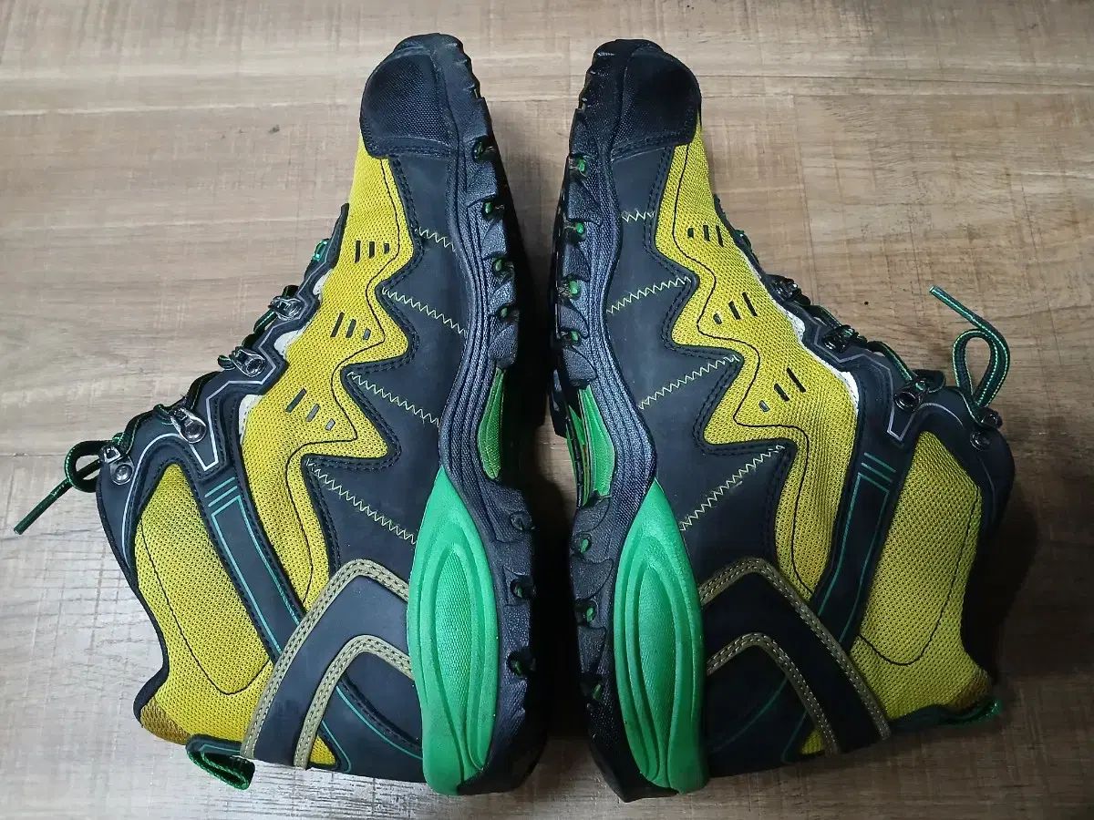 エンボス加工が素敵 キャロルウィルソン ペーパーボックス シャドー