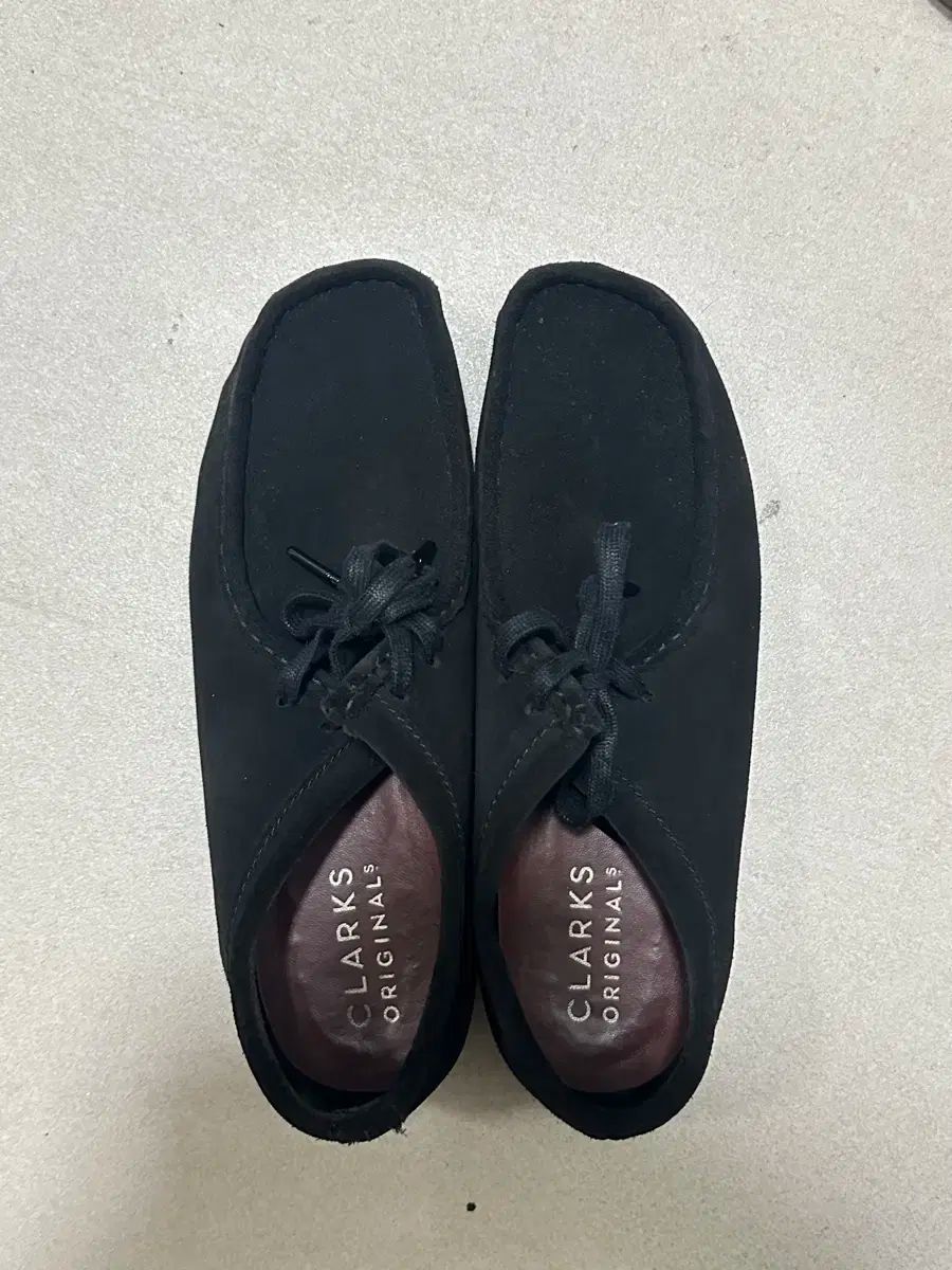 クラークス ワラビー ブラック スウェード 280 uk9