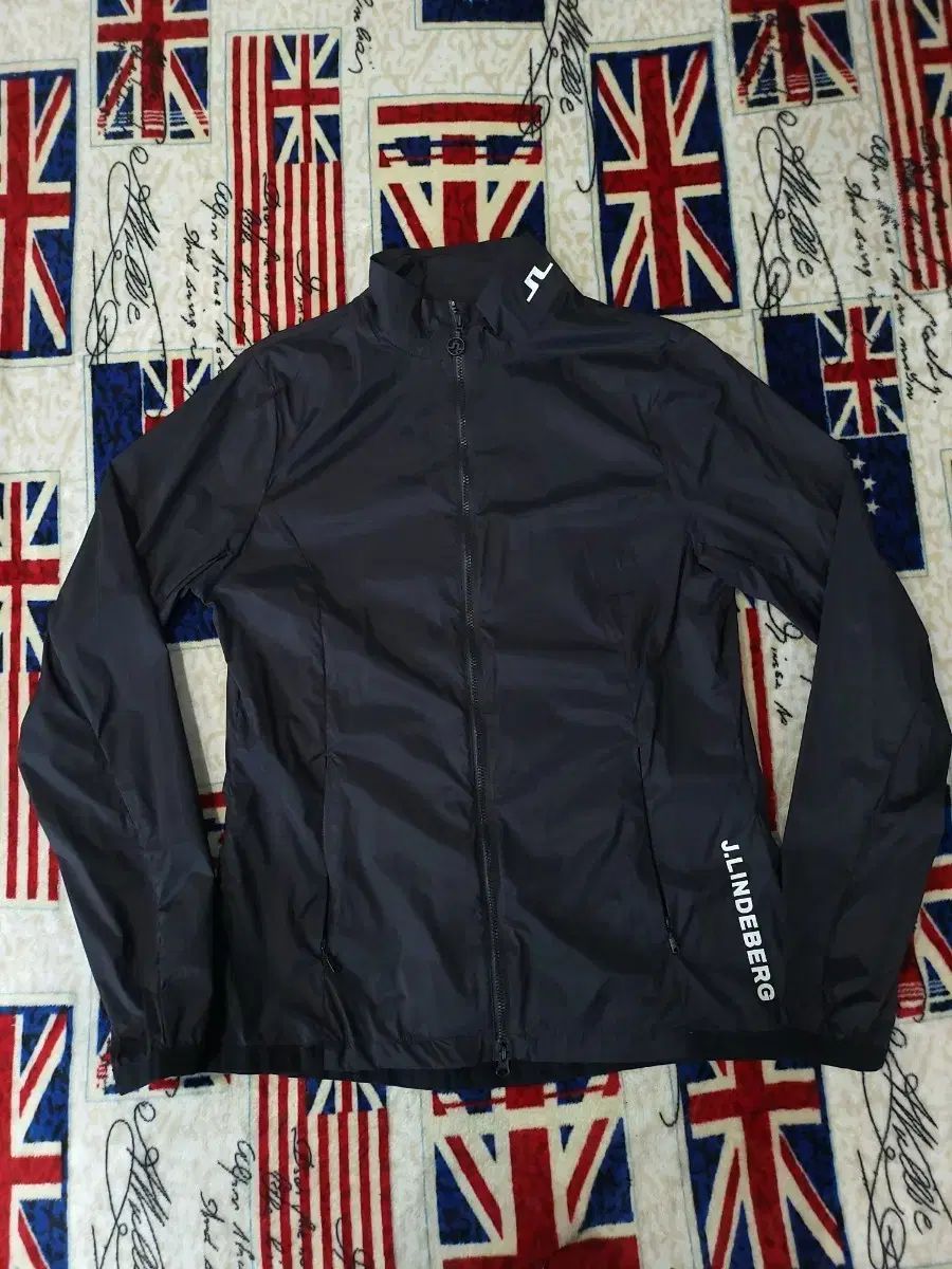 J.LINDEBERG J.リンドバーグ ゴルフ ウィンドブレーカー S