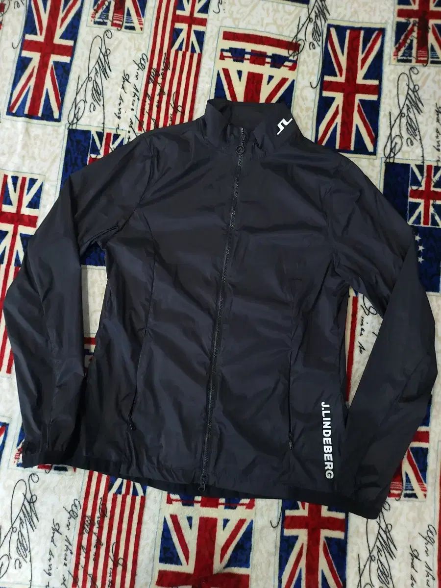 J.LINDEBERG J.リンドバーグ ゴルフ ウィンドブレーカー S