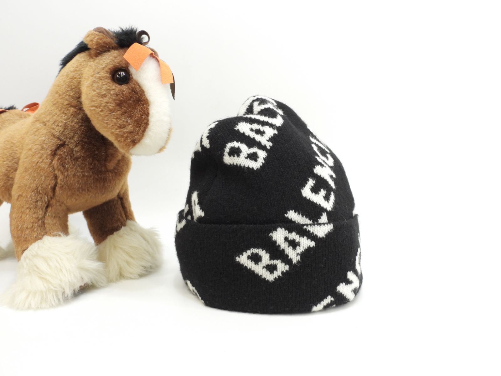 バレンシアガ ニットキャップ 白ロゴ ウール98 黒 ヘッドウォーマー ニット帽 1