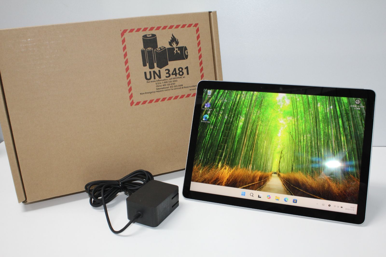 Surface Go 3 Intel Pentium GOLD 64GB 4GB ⑤