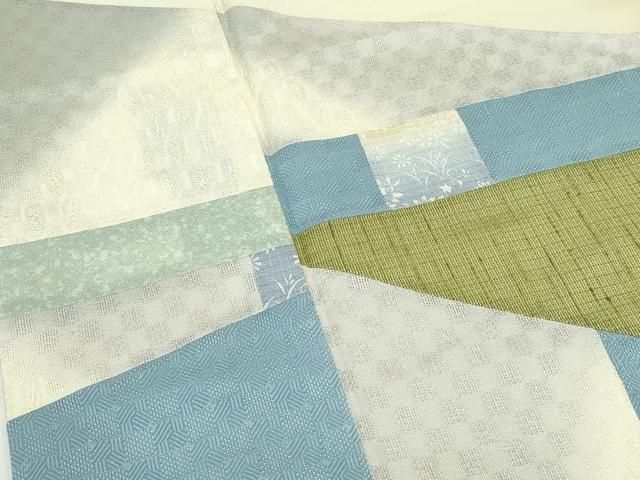 吉祥草花文 砥粉色地