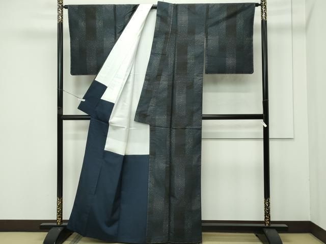 本場大島紬 泥染