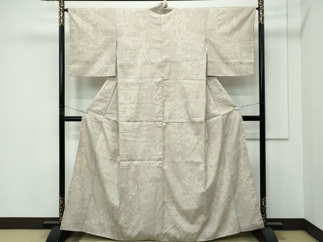 平和屋着物■極上　本場結城紬　重要無形文化財　80亀甲　牡丹　白橡色地　逸品　CZAA4273s5 平和屋着物□極上 本場結城紬 重要無形文化財 80亀甲 牡丹 白橡色地