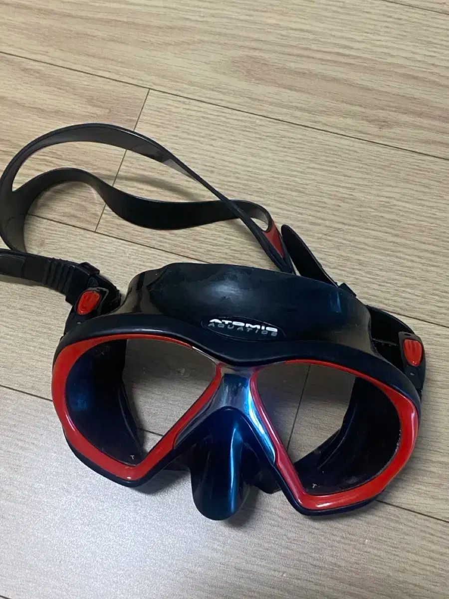 アトミック スキューバ マスク ブラック