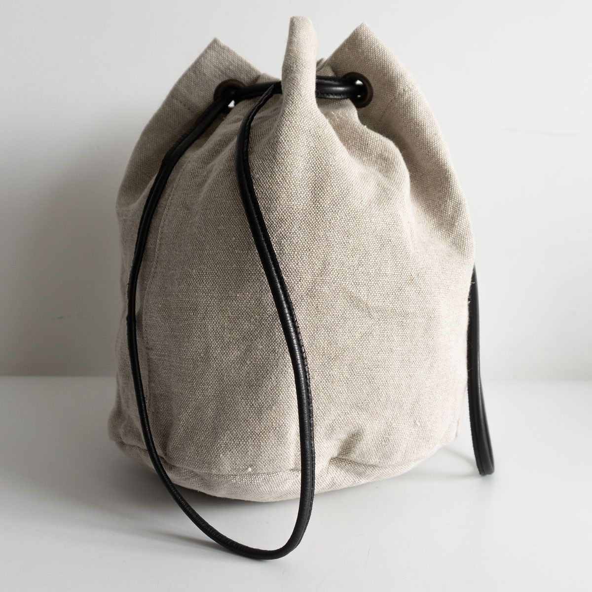 美品】 ARTS&SCIENCE 【Oval lantern bag】 アーツ＆サイエンス 