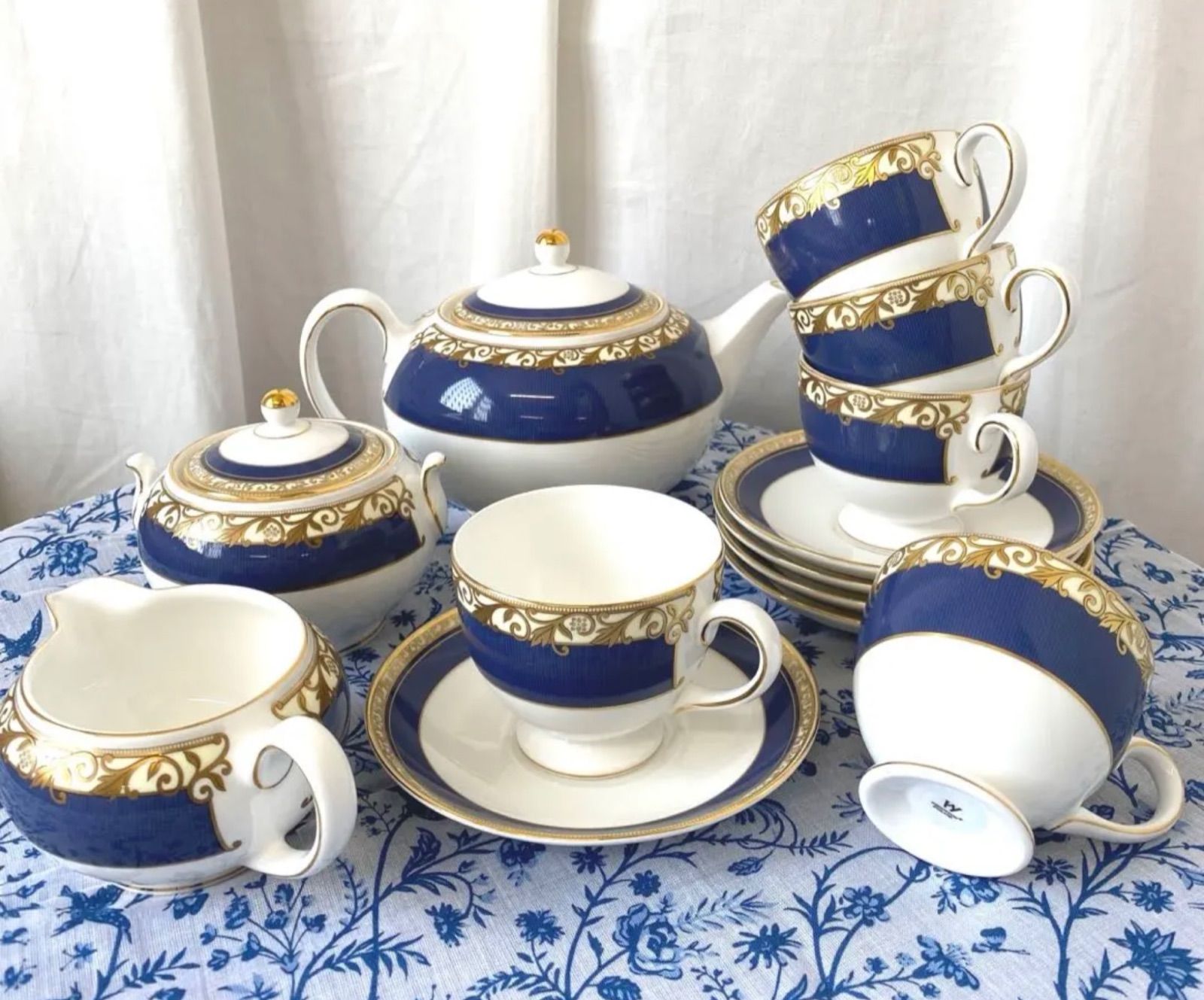 ウェッジウッド ロココ ティーカップ コーヒーカップ 5客 ポット シュガーポット ミルクピッチャー クリーマー セット