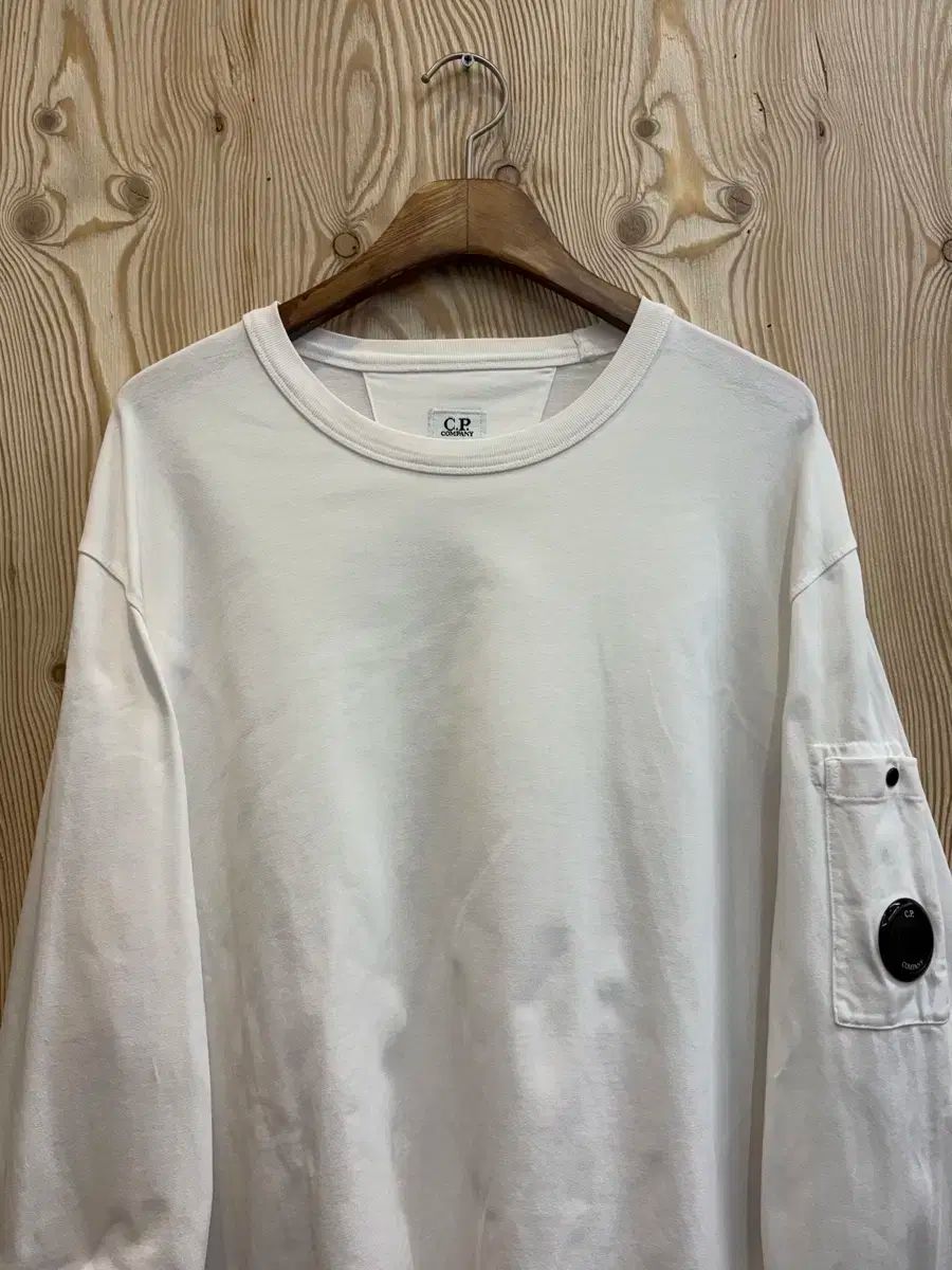 C P company レンズ ロングスリーブ