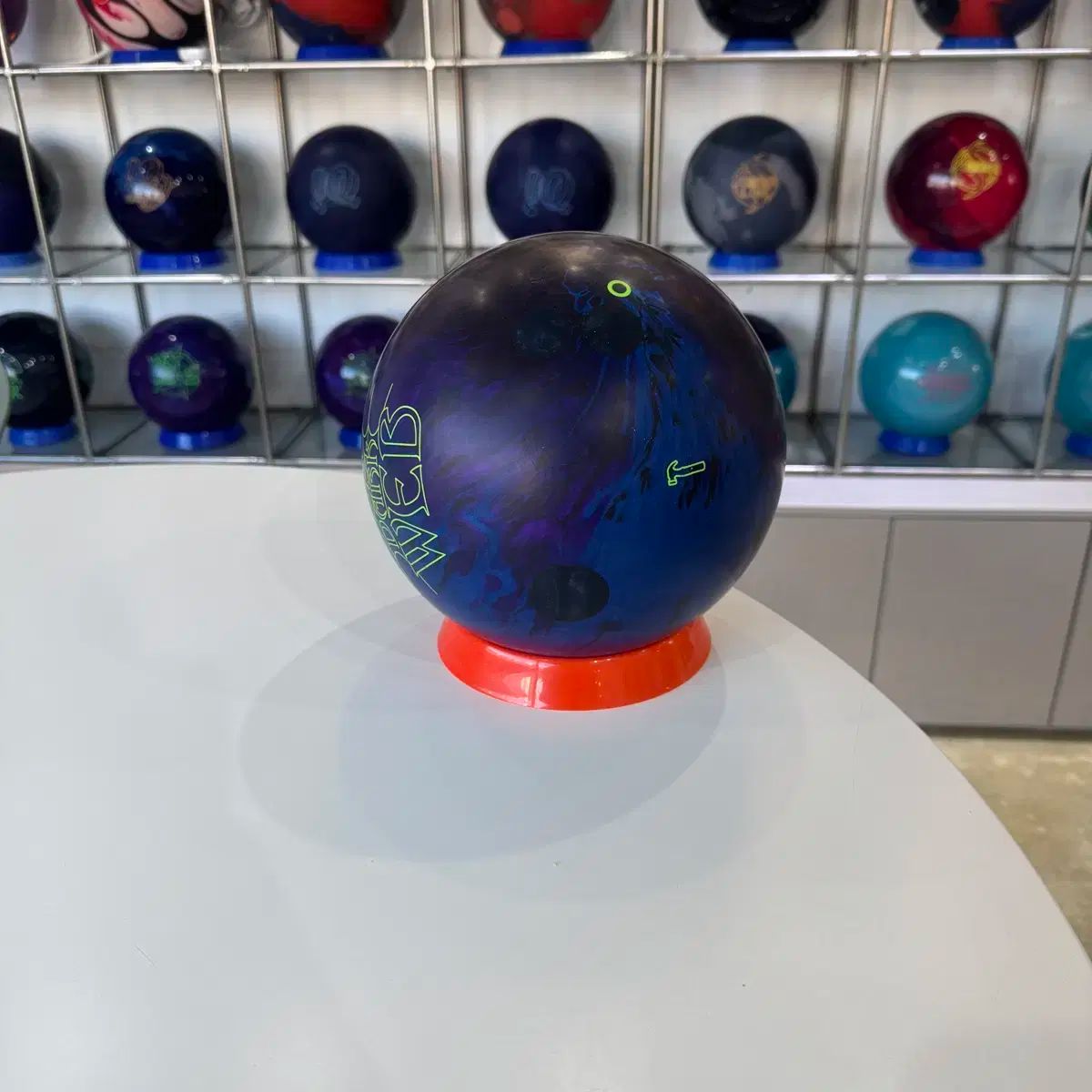 DARKウェブハイブリッド ボーリングボール 덤