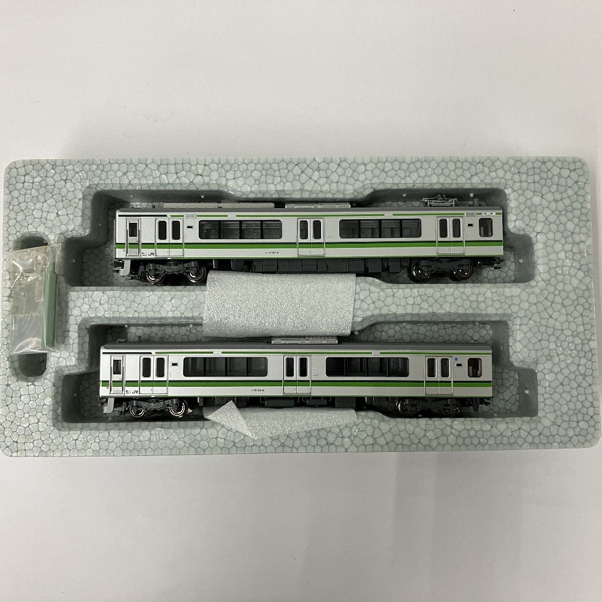 カトー 10-581 E127系 0番代 新潟色 2両 再生産】(N) 10-581 E127系0番台 新潟色 2両セット | カトー | カトー