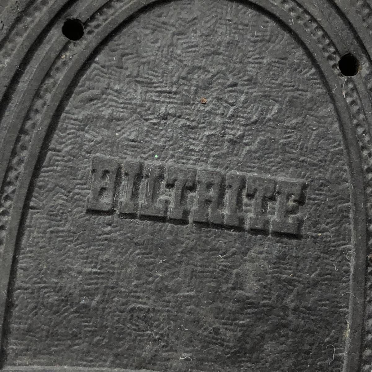 Uチップシューズ