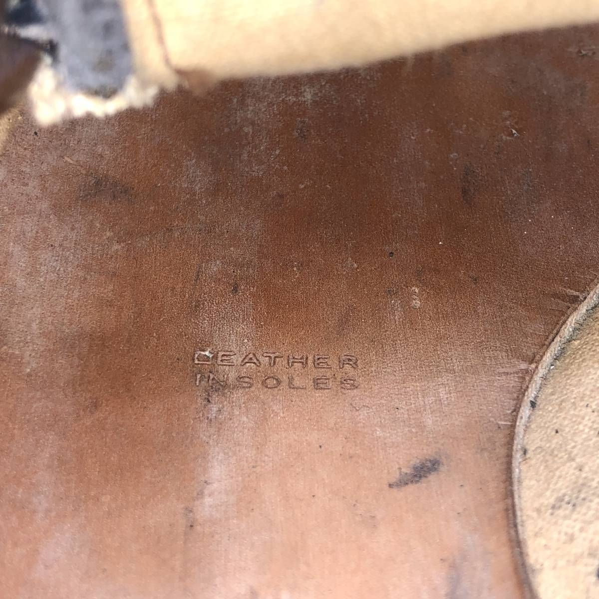 Uチップシューズ