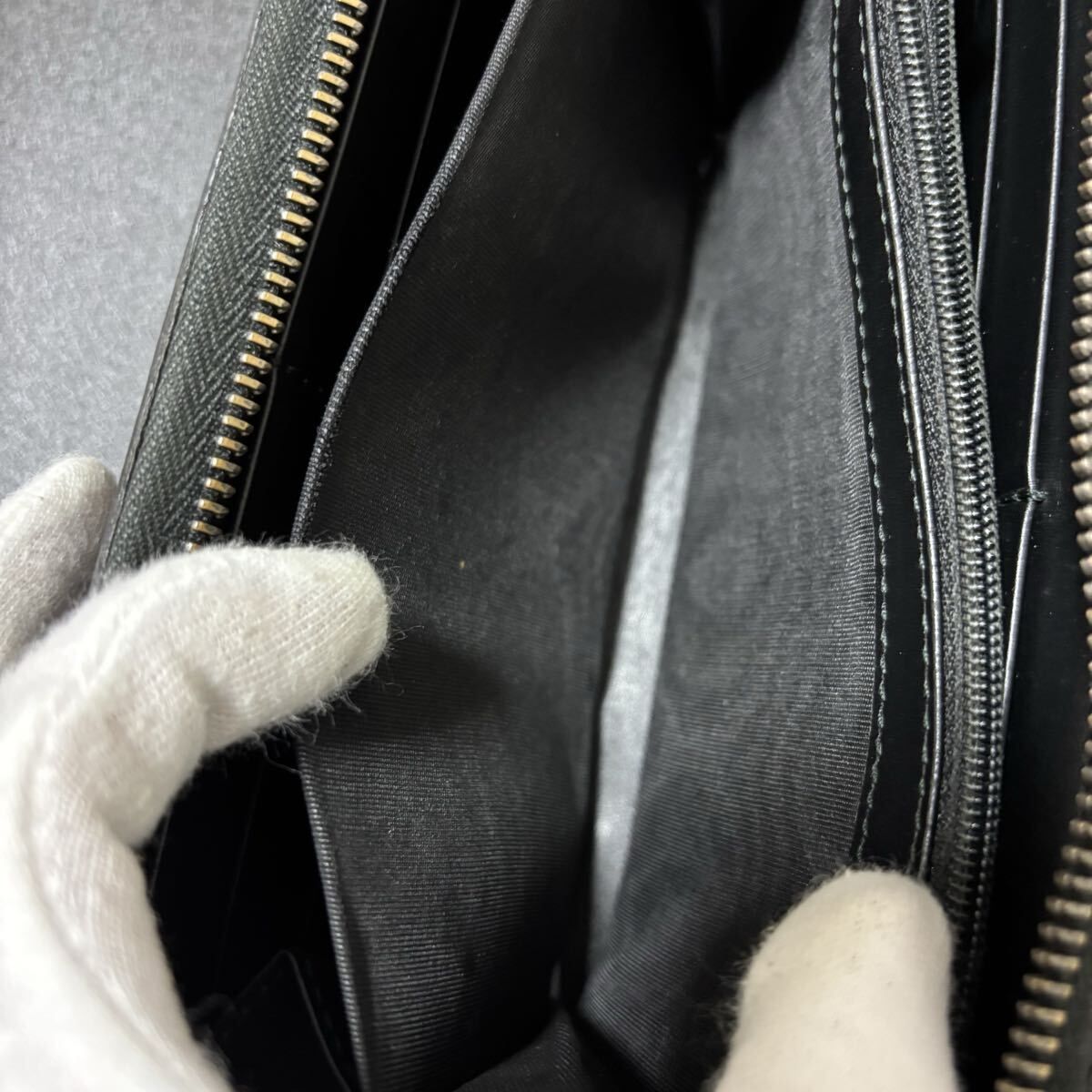 s32 GUCCI グッチ グッチ シマ レザー ブラック 黒 長財布 ジップ
