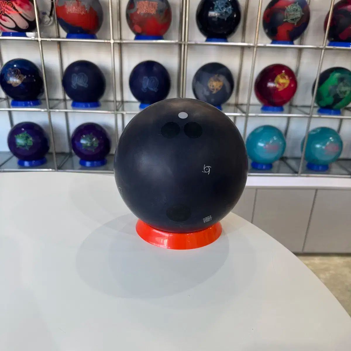 fi'zi:k(フィジーク) ブラックアウト (中古ボーリングボール) (덤리스