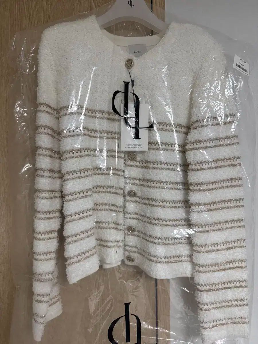 LAPLA ニナ ニット ジャケット クリーム GOLD