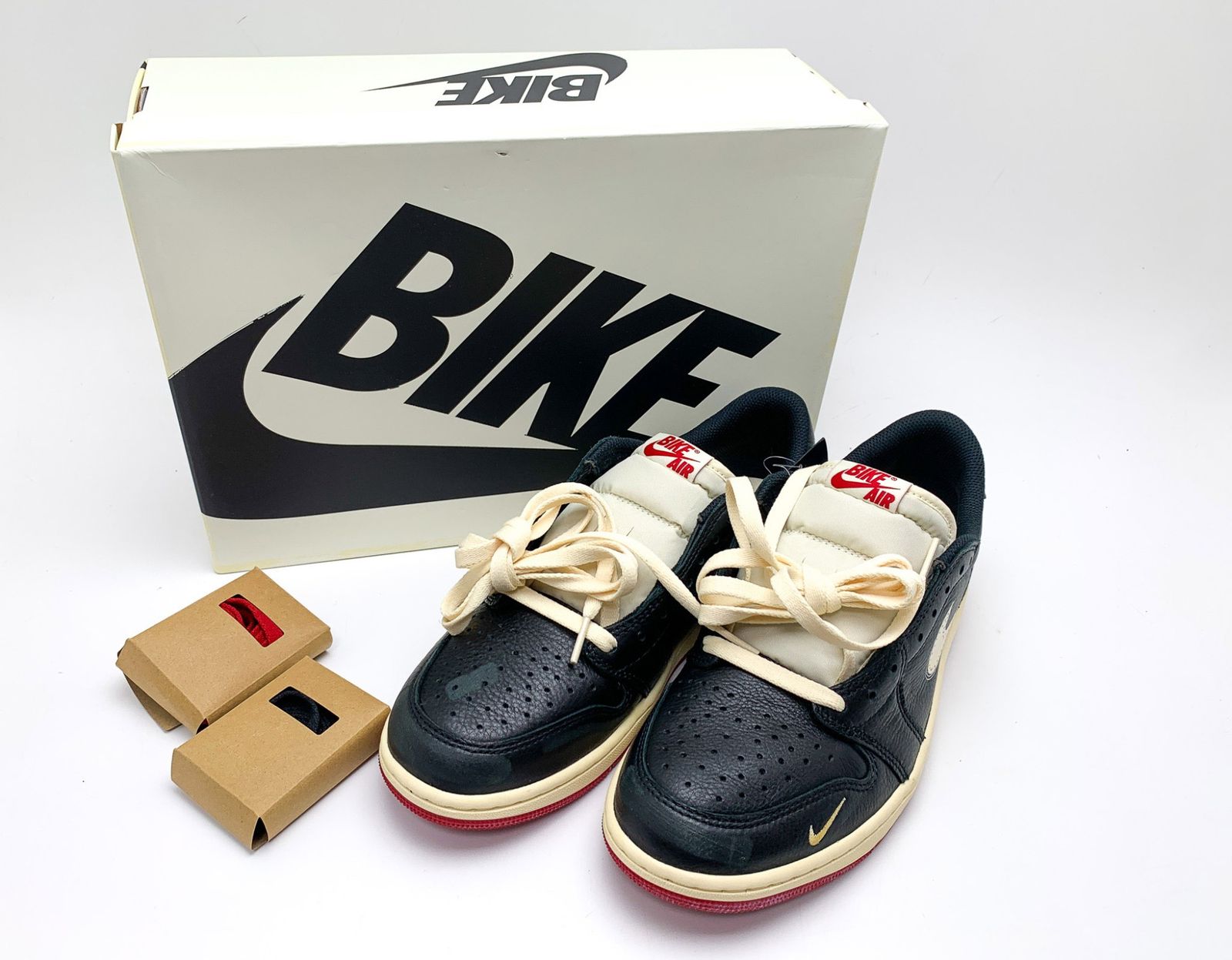 NIKE ナイキAIR JORDAN 1 RETRO LW OG NITRO IB8958-001 エア 