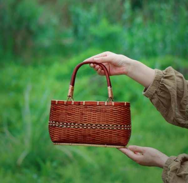 かごバッグ レディース 竹かご バッグ 軽量 人気 ハンドメイド 手提げカバン 竹編みバッグ 竹製 ハンドバッグ 籠バッグ 巾着 夏 花火大会 浴衣 着物 伝統