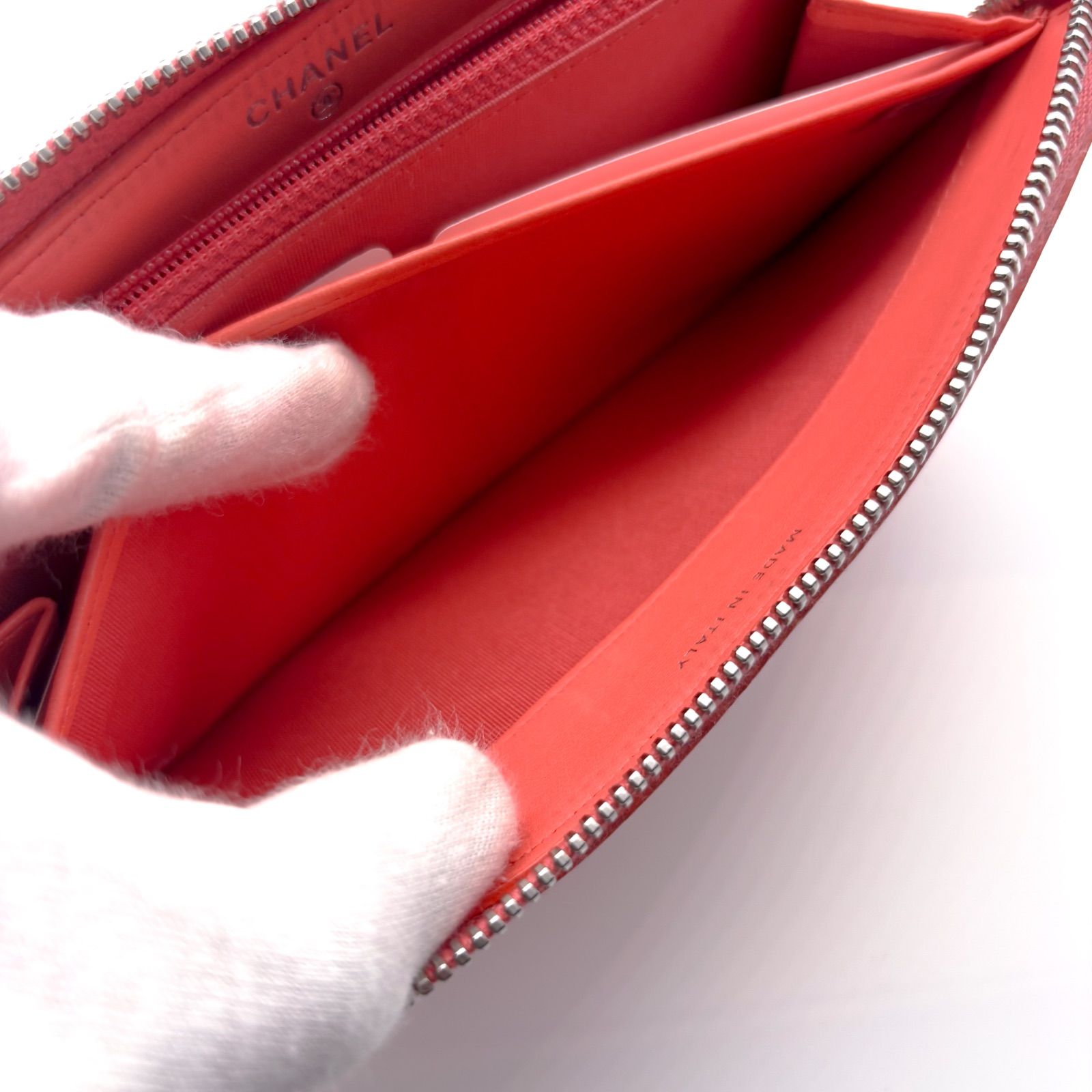 【極美品✨】シャネル カメリア 型押し ラウンドジップ 長財布 極美品✨】シャネル 長財布 カメリア 型押し ラウンドジップ PI - メルカリ