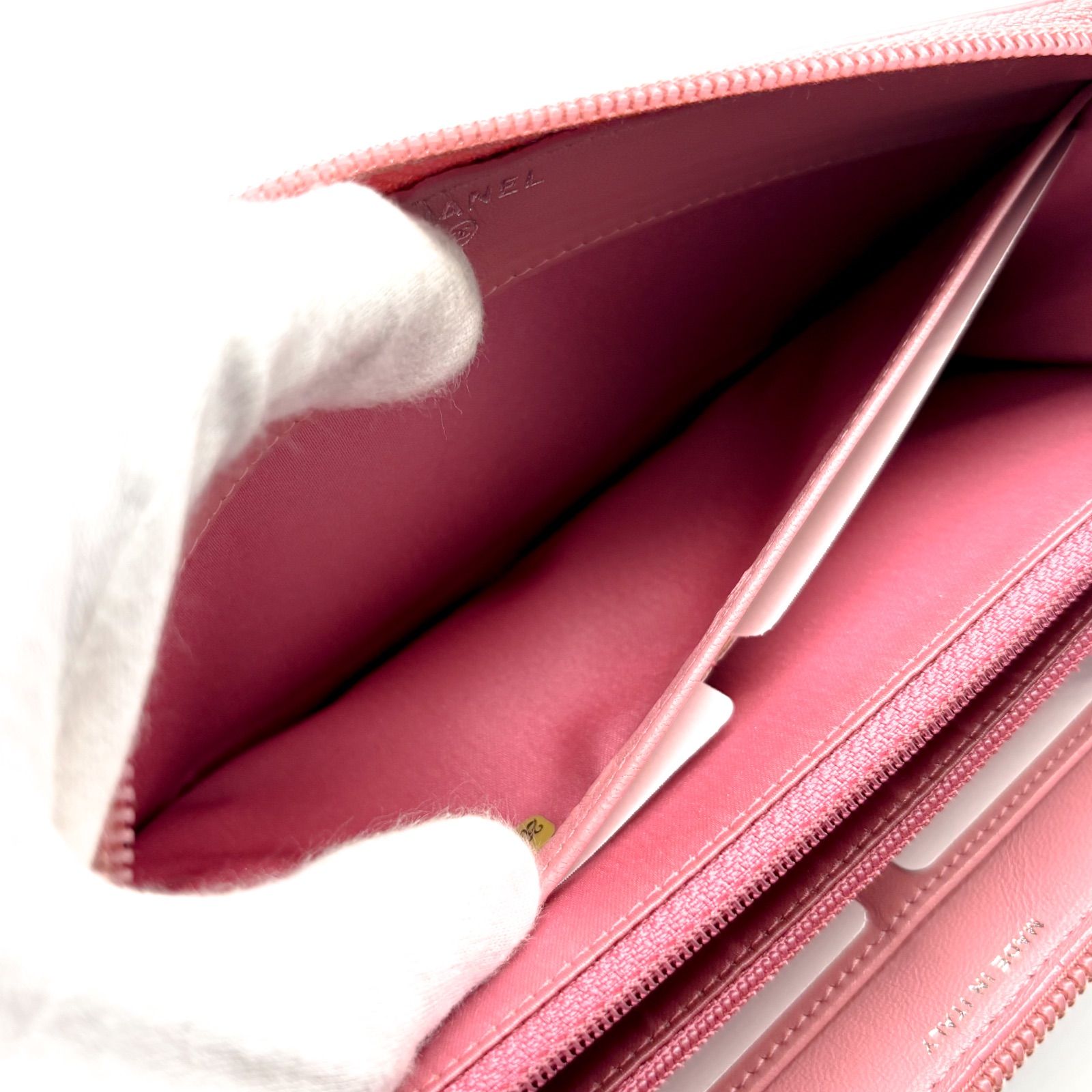 極美品✨】シャネル 長財布 カメリア 型押し ラウンドジップ PI - メルカリ