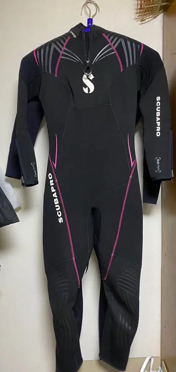 レディース SCUBAPRO スキューバプロ デフィニション 3mm Sサイズ