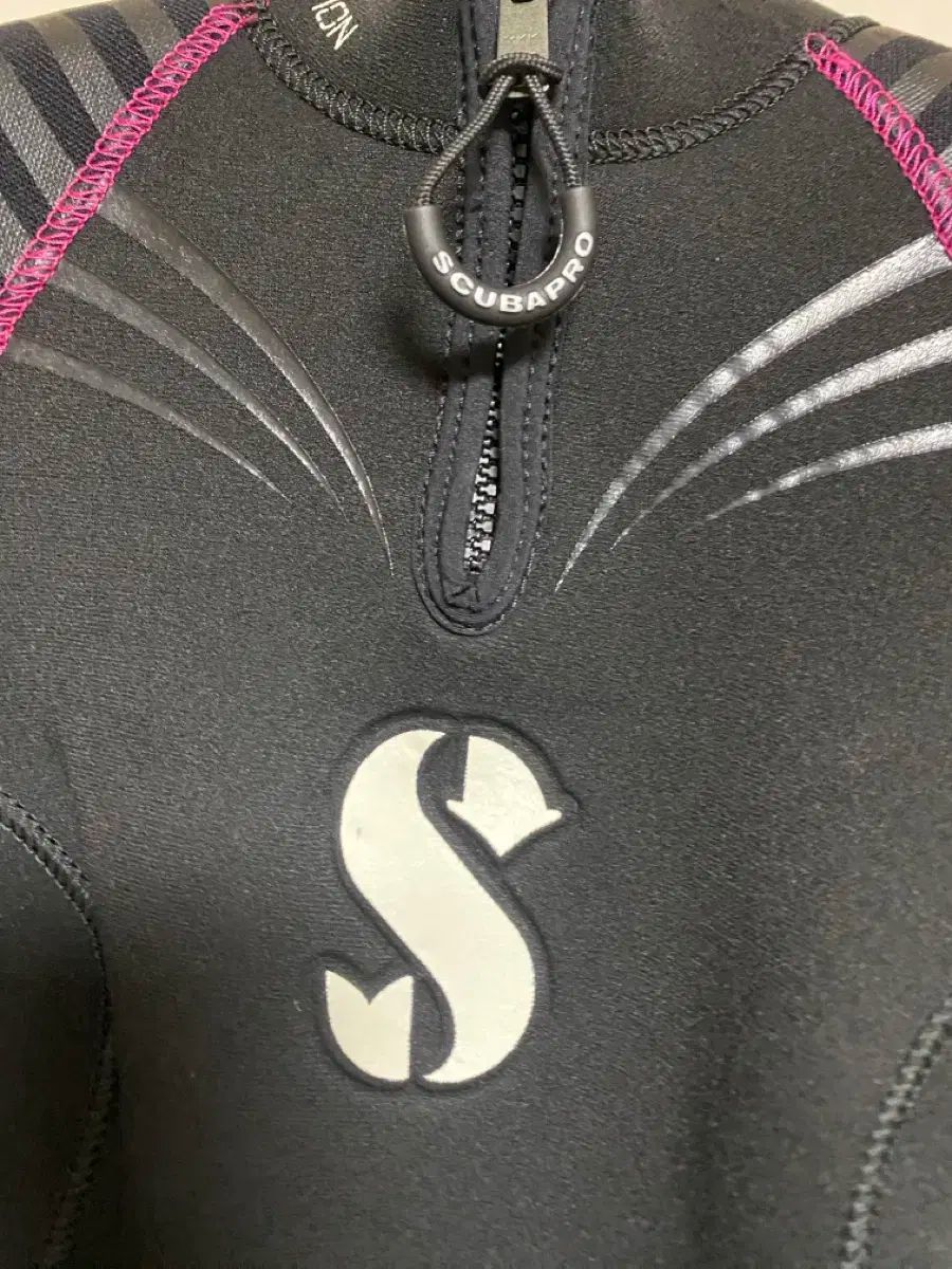 レディース スキューバプロ デフィニション 3 mm Sサイズ