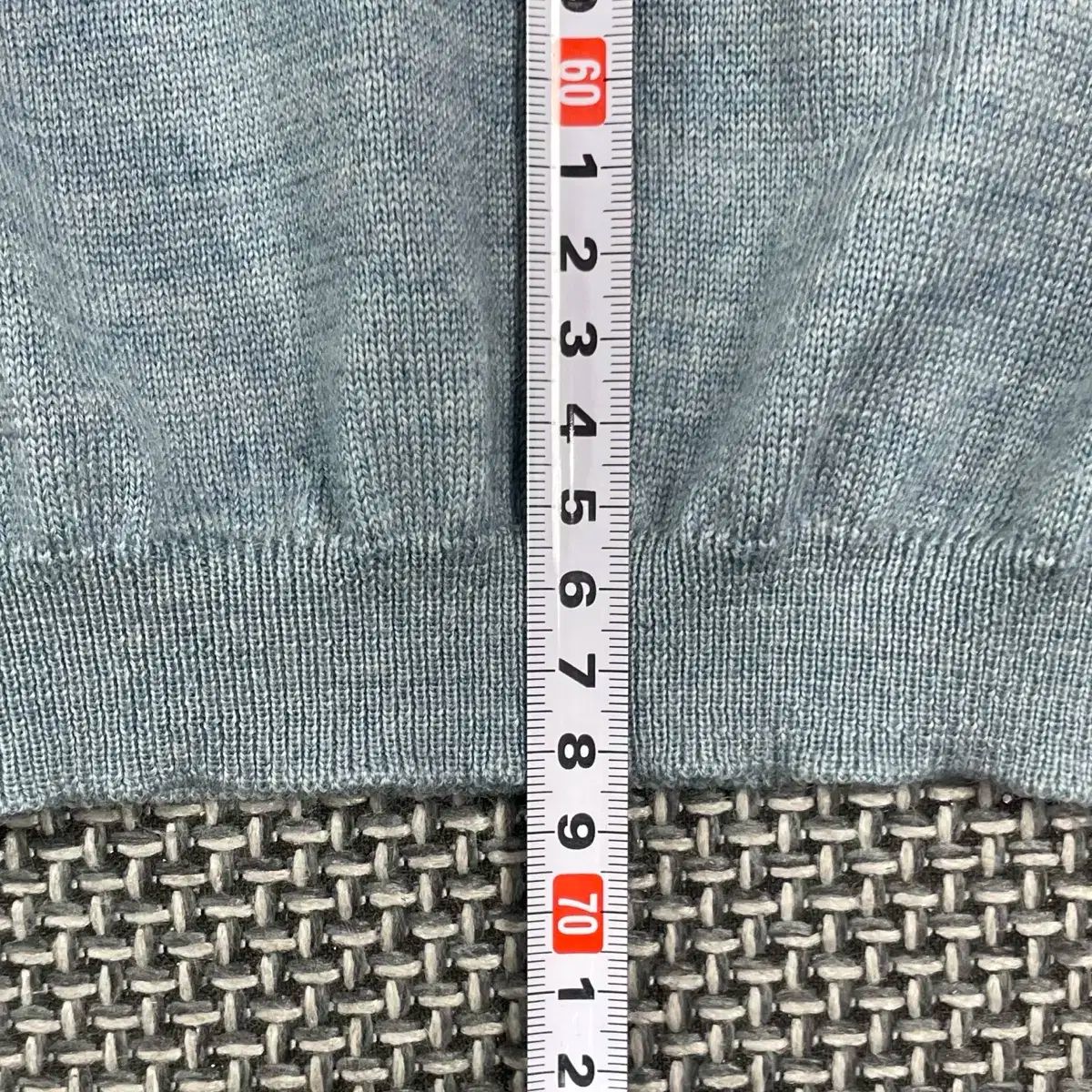 ロンドン Vネック