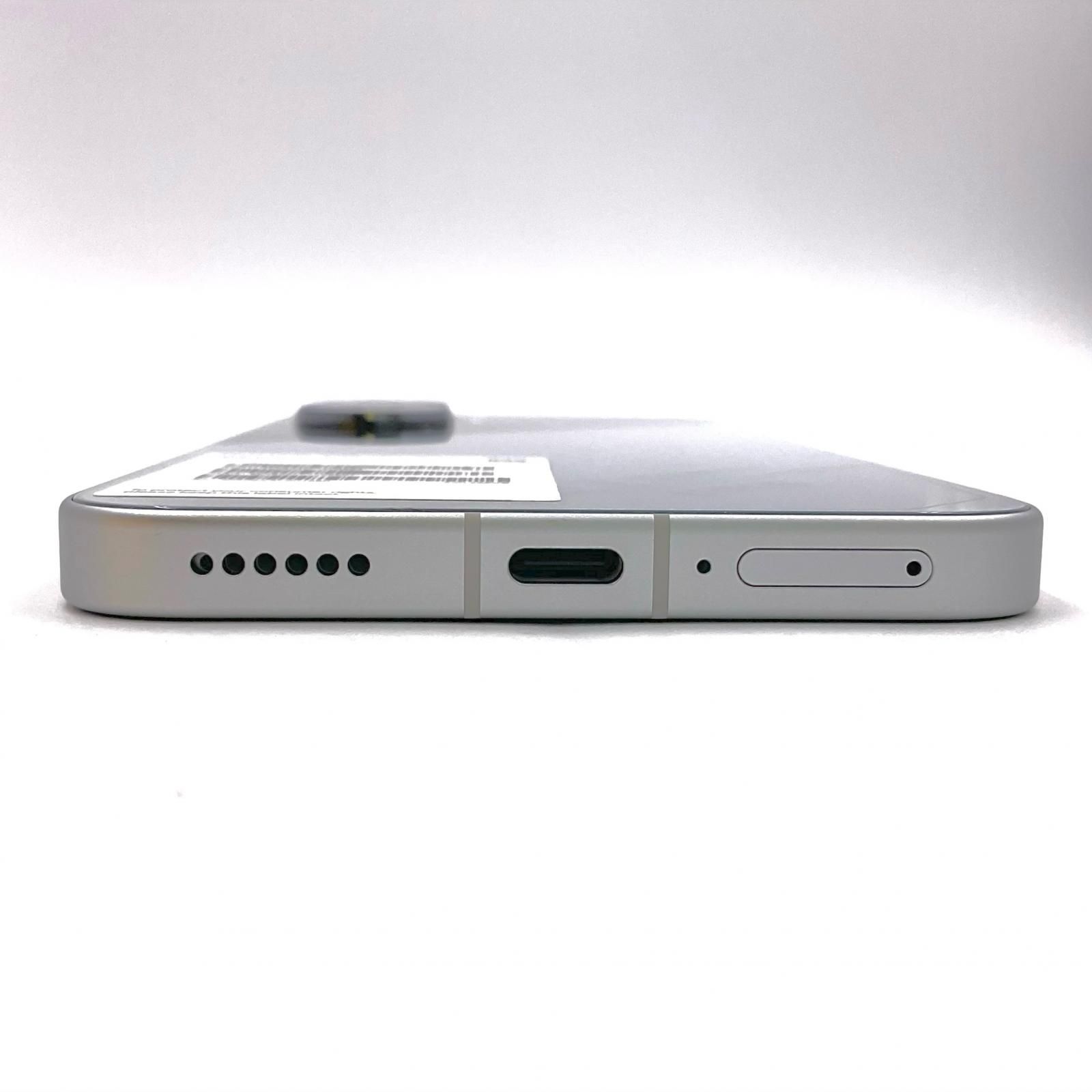 Xiaomi POCO F7 256GB シルバー SIMフリー 25053PC47G 白ロム 超美品