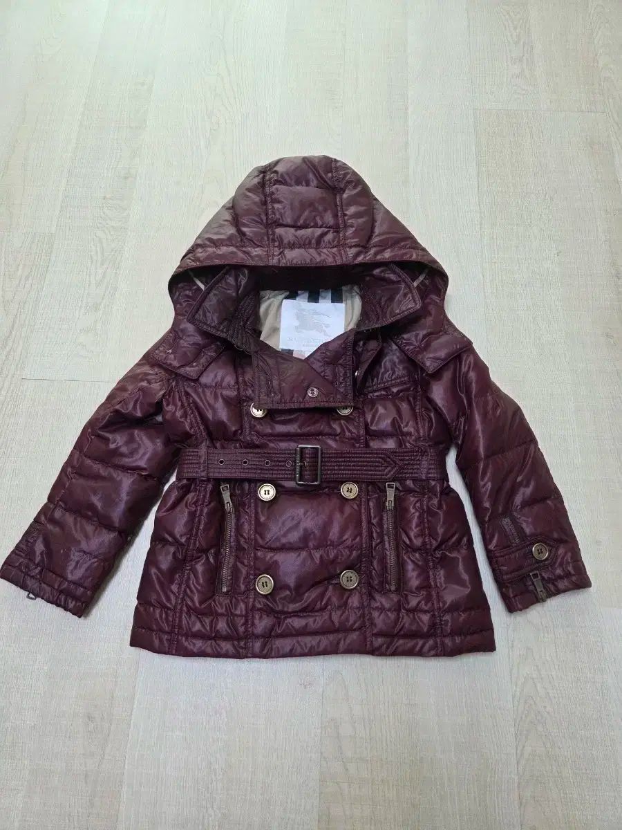 4 Y バーバリーキッズ ダウン アウター