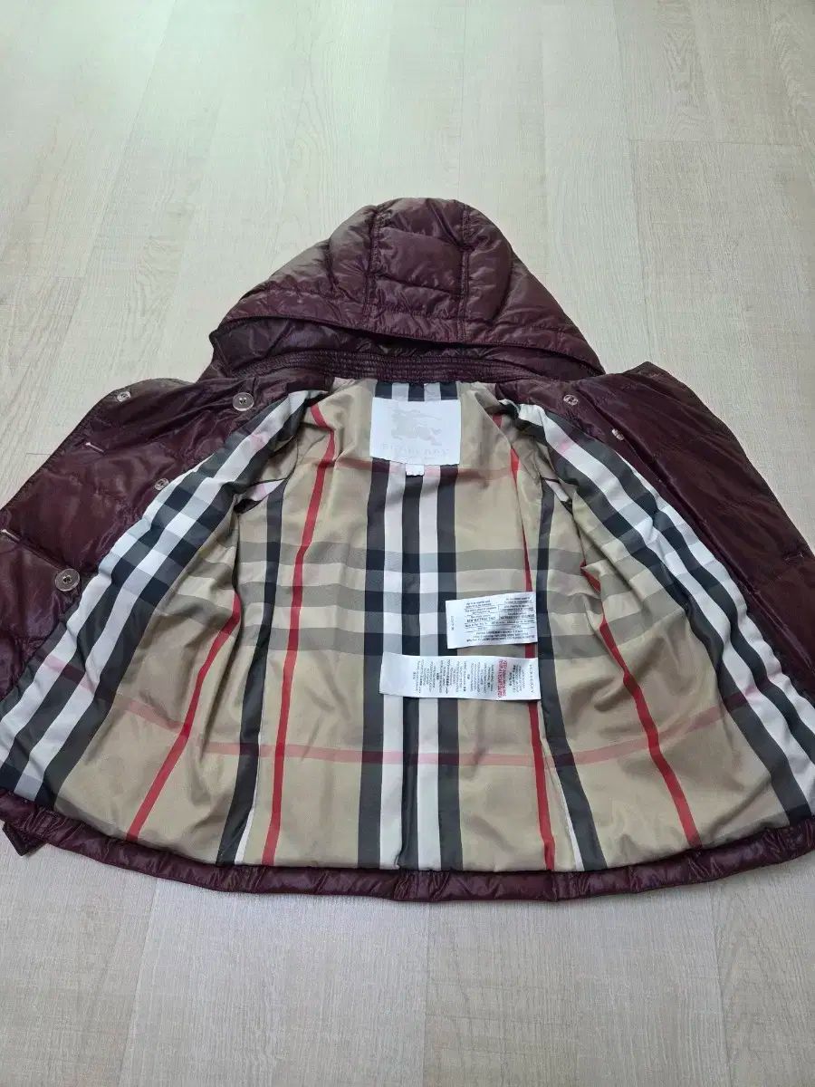  4 Y バーバリーキッズ ダウン アウター その他 ジャケット ブルゾン