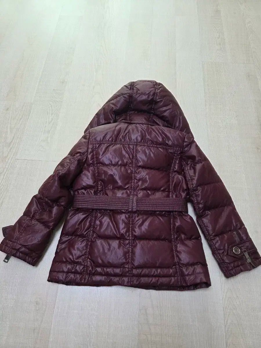 4 Y バーバリーキッズ ダウン アウター