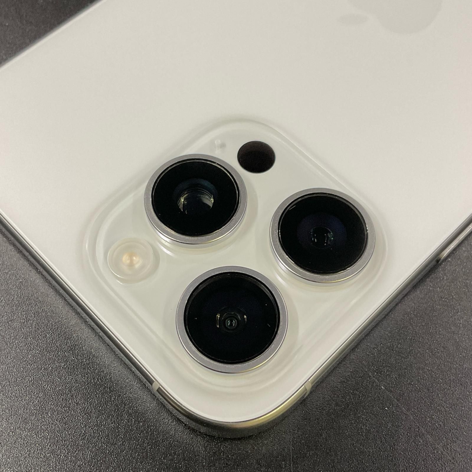 iPhone 16 Pro Max 256GB ホワイトチタニウム SIMフリー 白ロム 超美品