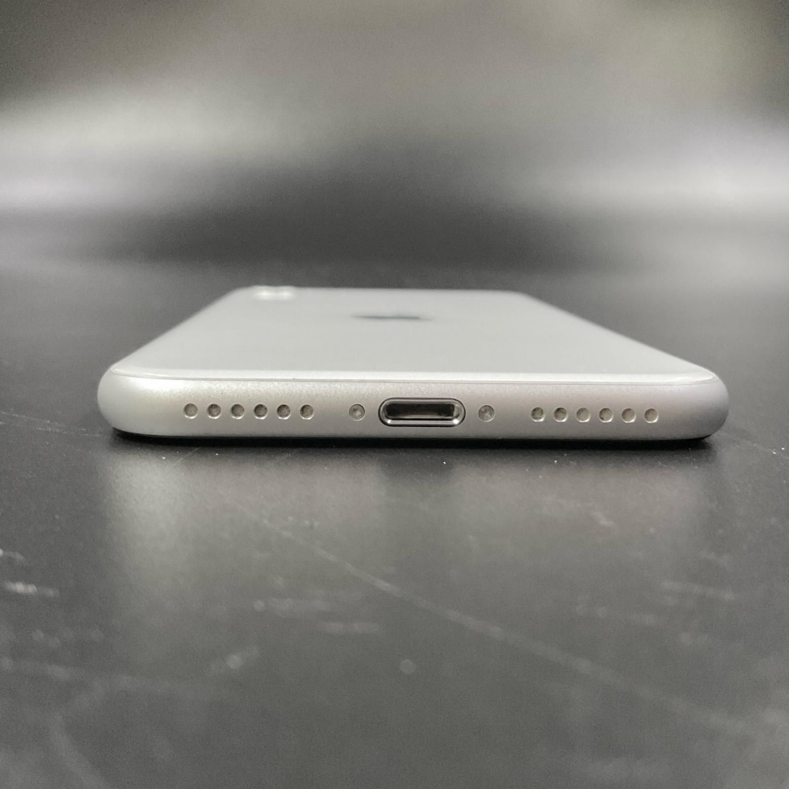 iPhone SE（第2世代） 128GB スターライト docomo 白ロム 動作確認済 