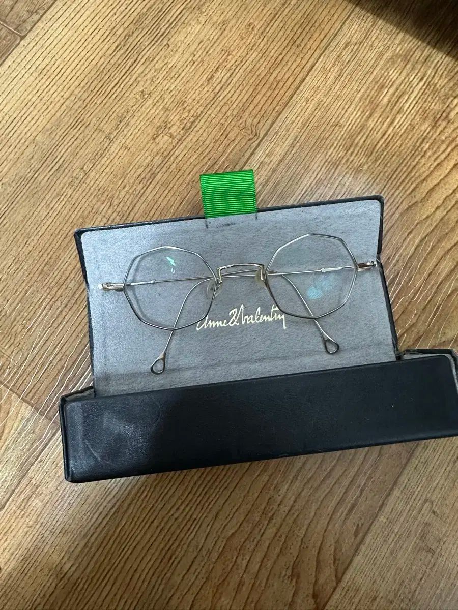 ANNE ET VALENTIN アンバレンタイン メガネ