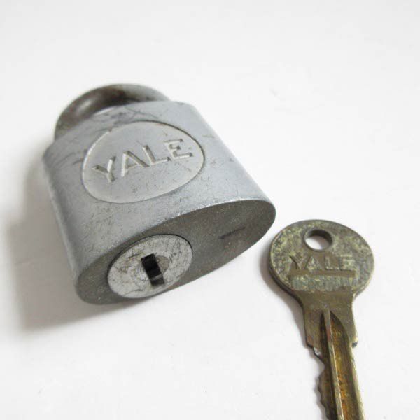 アメリカ製 ヴィンテージ YALE パドロック Pad Lock 南京錠 カギ アメリカ製 ヴィンテージ YALE パドロック Pad Lock 南京錠 カギ