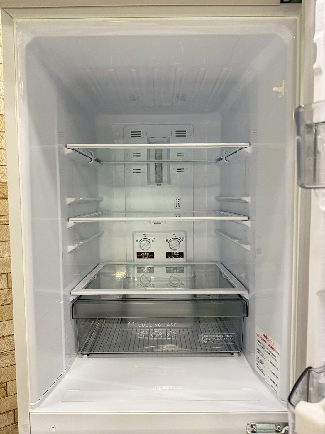 大阪送料無料★3か月保障付き★冷蔵庫★2020年★MR-P15E★IR-634 大阪送料無料☆3か月保障付き☆冷蔵庫☆三菱☆2ドア☆2023年☆MR