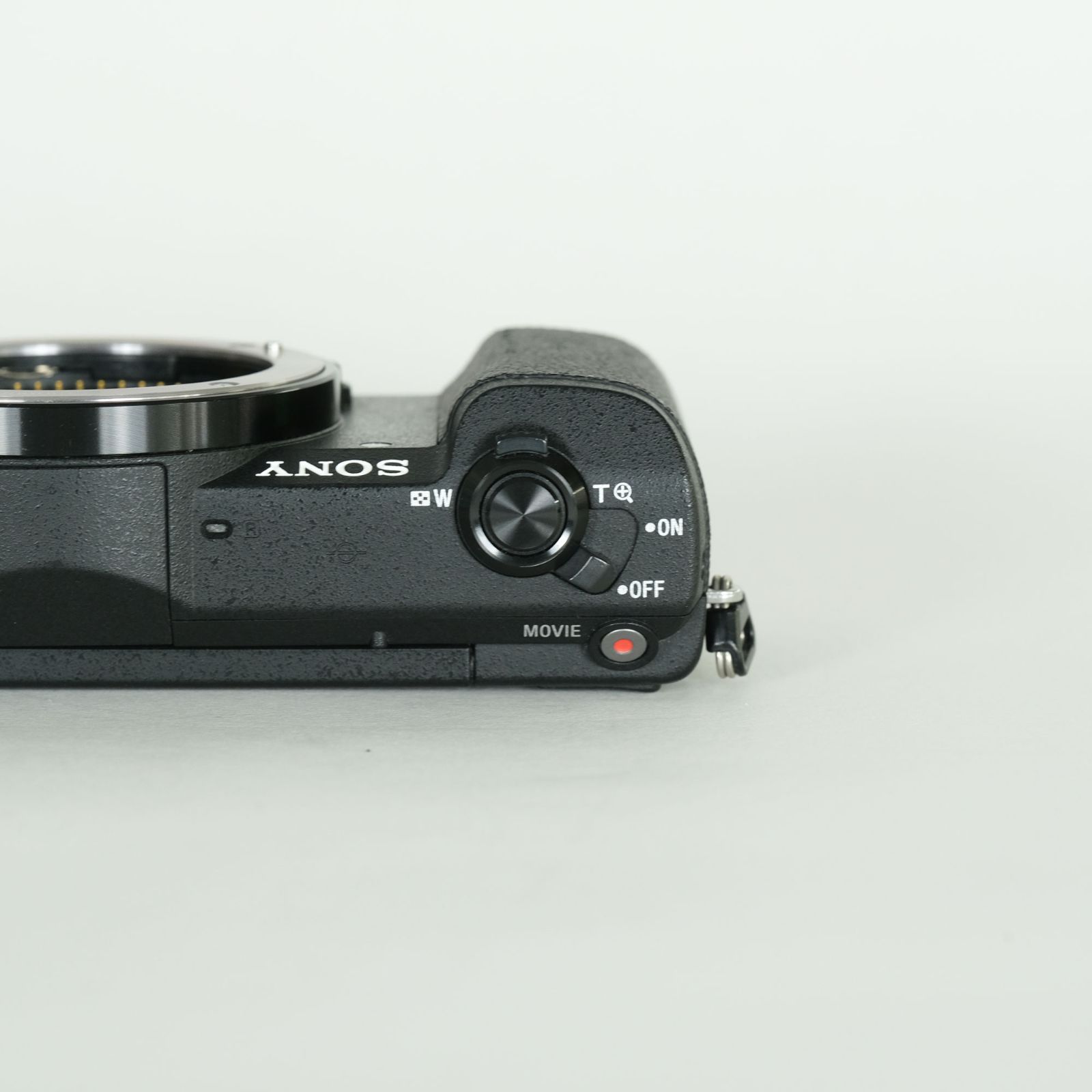 ミラーレス一眼カメラ