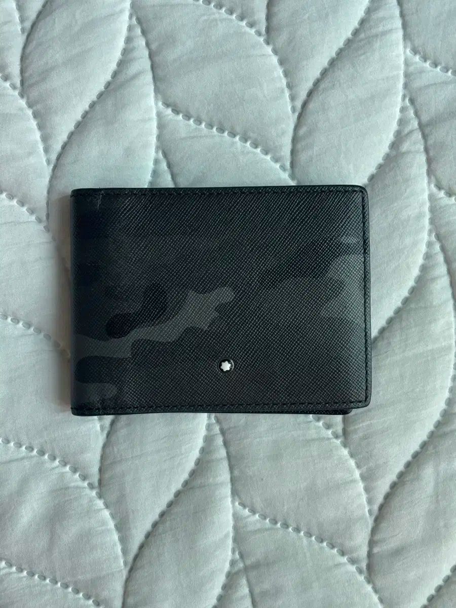 モンブラン カモ パータン 二つ折り財布