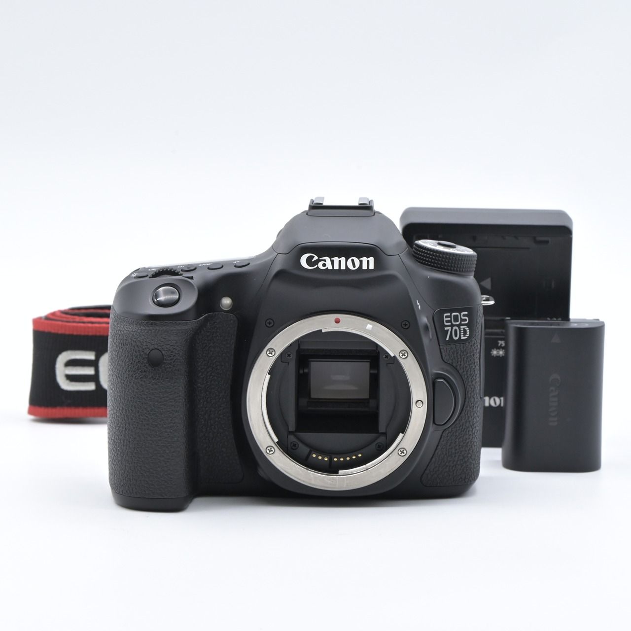 Canon キヤノン EOS 70D ボディ デジタル一眼レフカメラ【中古