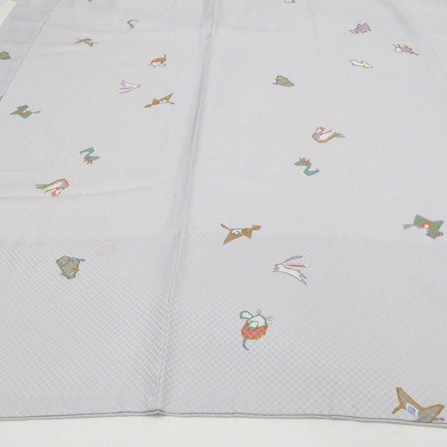 袖に覗く十二支で遊び心を纏う