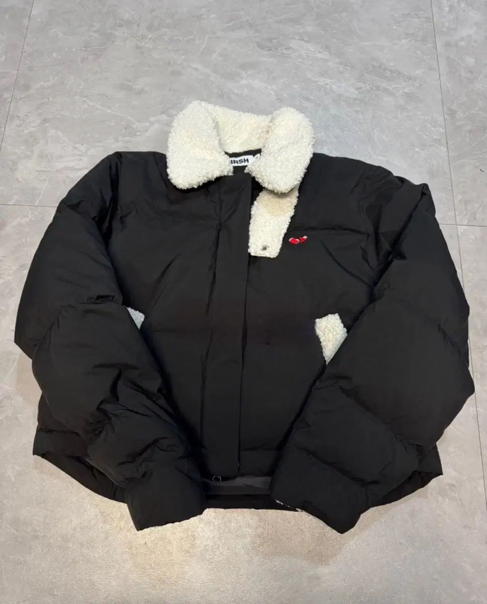 ブラック フリース ボア KARA ショートダウン KIRSH