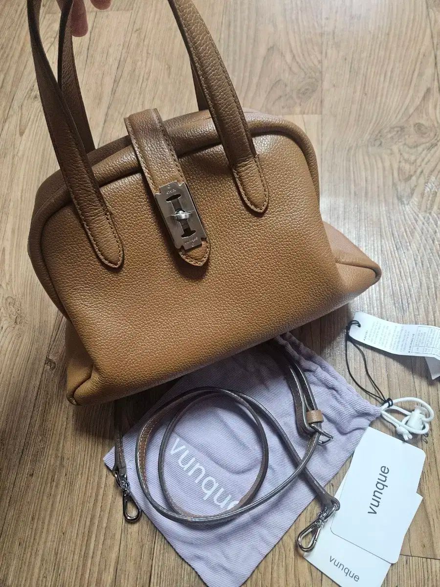 vunque トークバッグ ミニ ブラウン ストラップ ダストバッグ