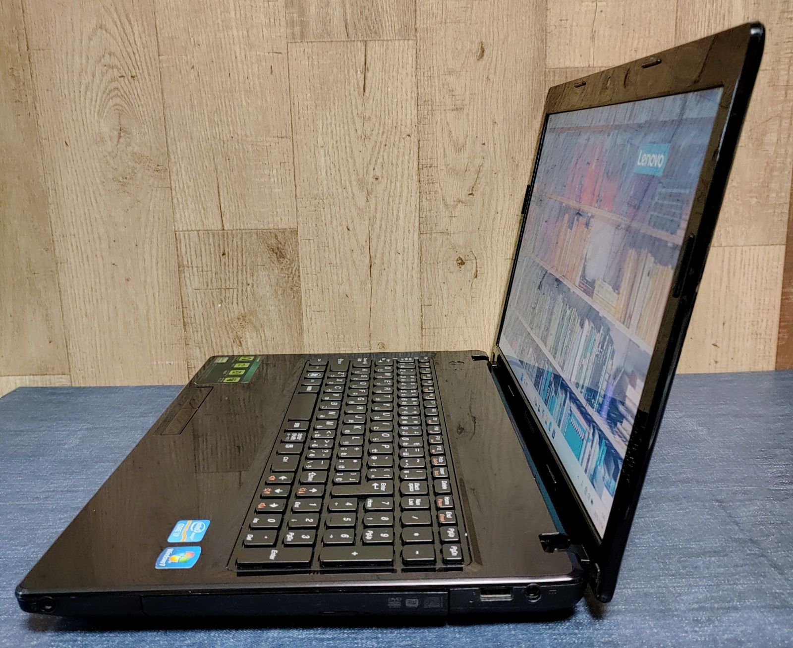 Lenovo ノートパソコン Corei7 メモリ16GB SSD512GB バッテリー良好 大