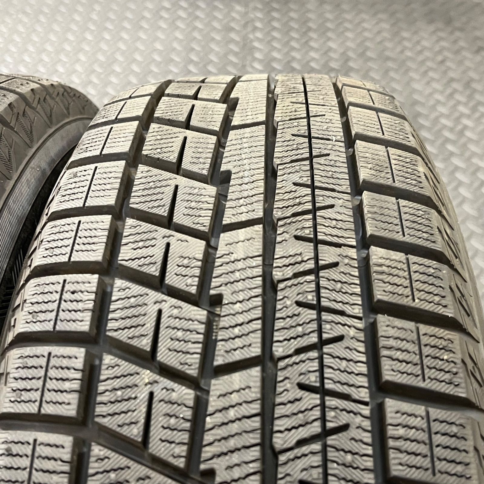 スタッドレス 1200