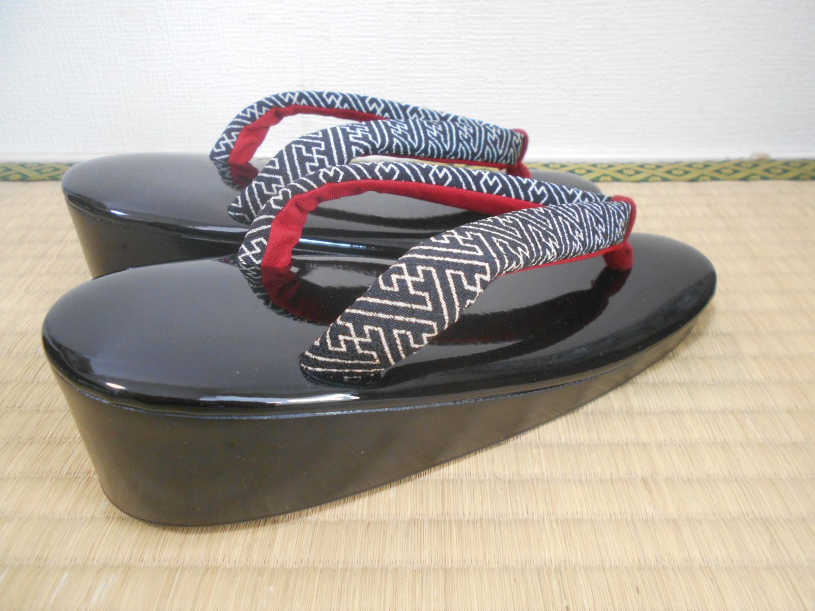 RUS-V51YT(WH) 2021年7月製造 RUS-V51WT（WH)→RUS-V51YT(WH) -小型湯沸器取替交換施工事例-大阪府