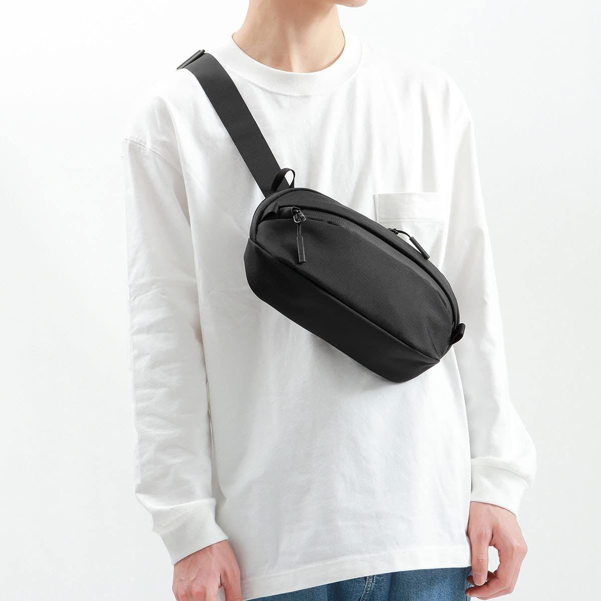 エアー Travel Collection Day Sling 3 ボディバッグ 3L オリーブ 25026 オリーブ AER25026