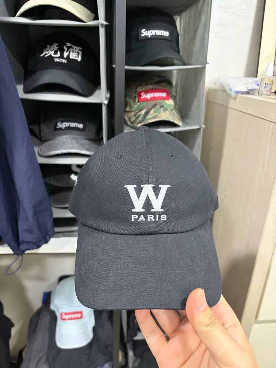 WOOYOUNGMI ウーヨンミ 帽子 実際に見ると 変色なし 非常にきれい 3回着用 Kream